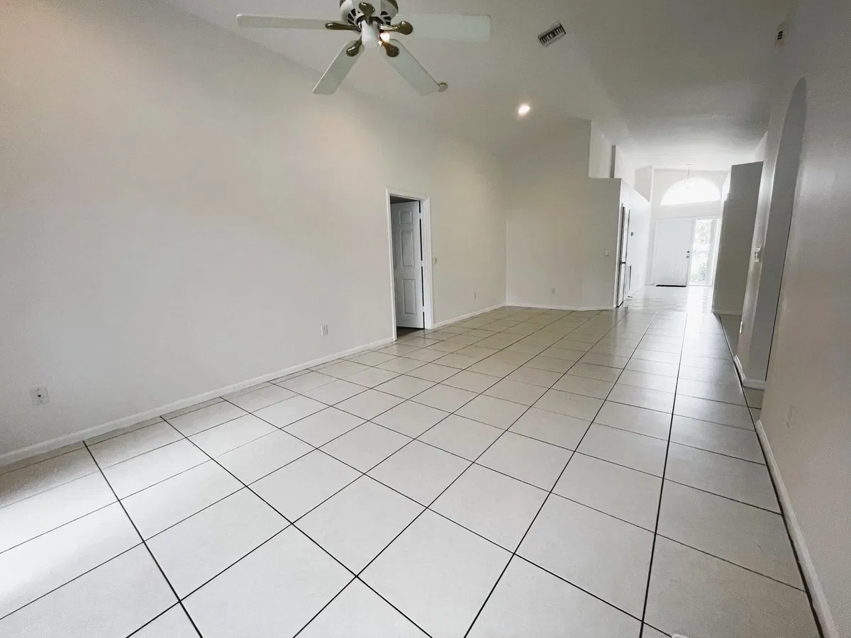  Residence photo 7