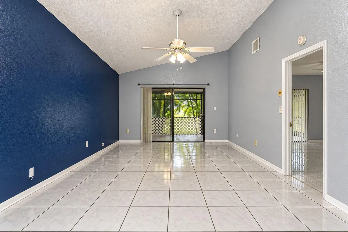  Residence photo 7