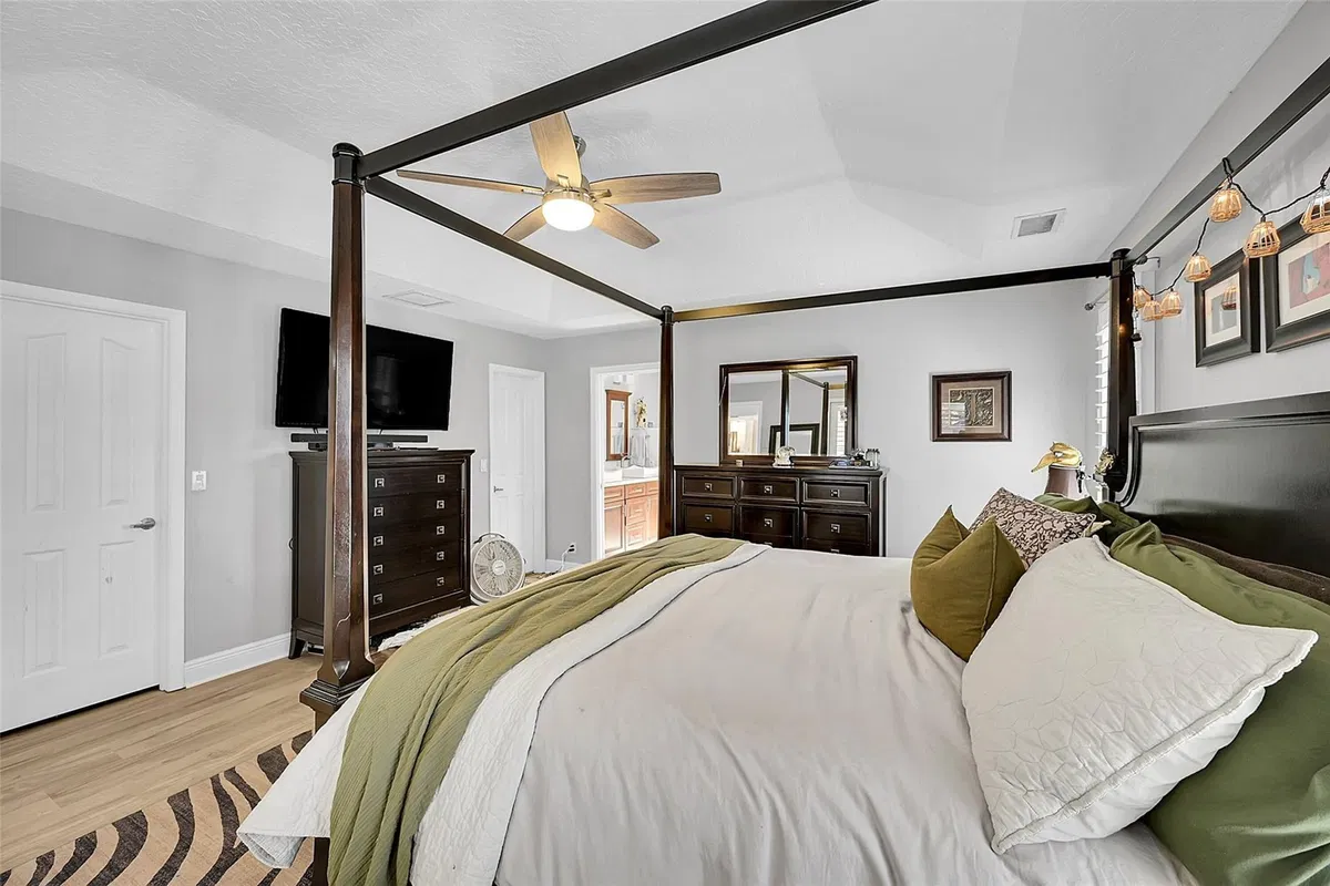  Residence photo 25