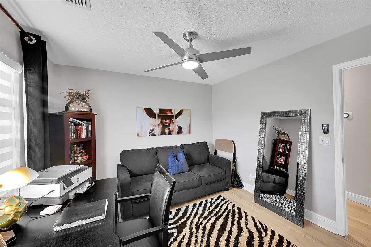  Residence photo 31