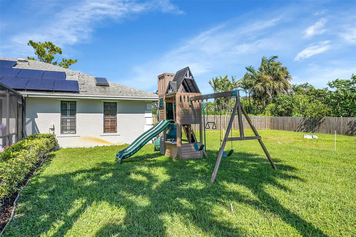  Residence photo 49