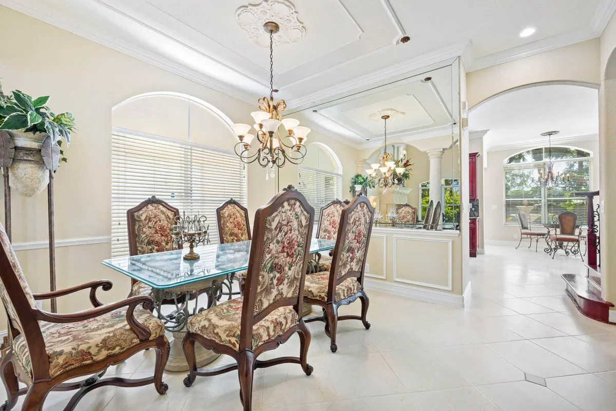 Residence photo 4