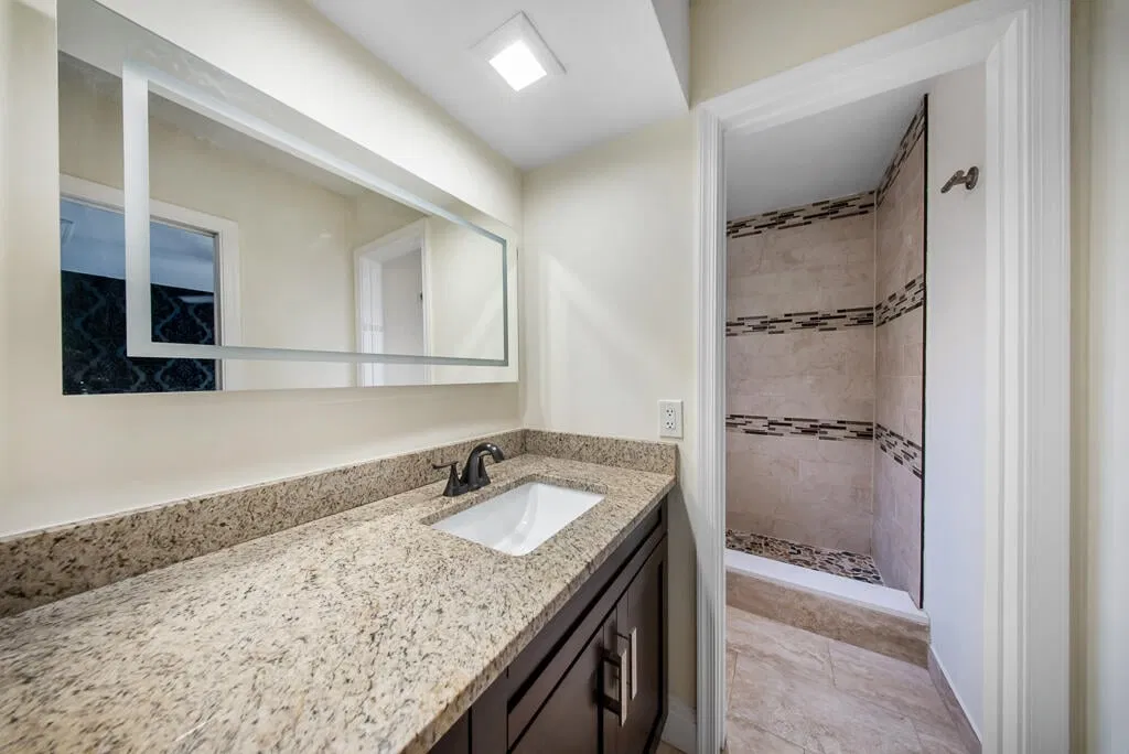 Residence photo 25