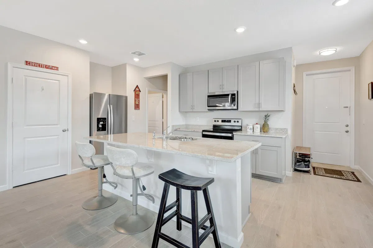  Residence photo 7