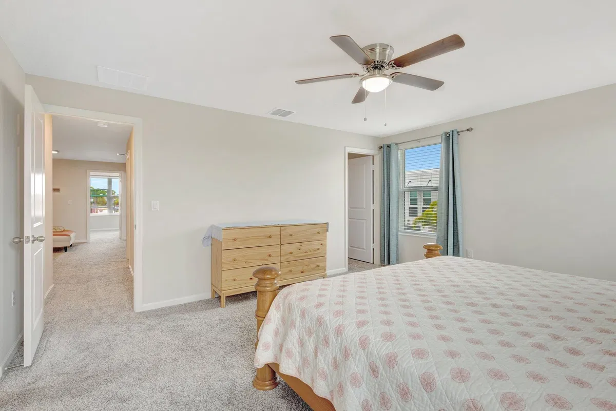  Residence photo 28