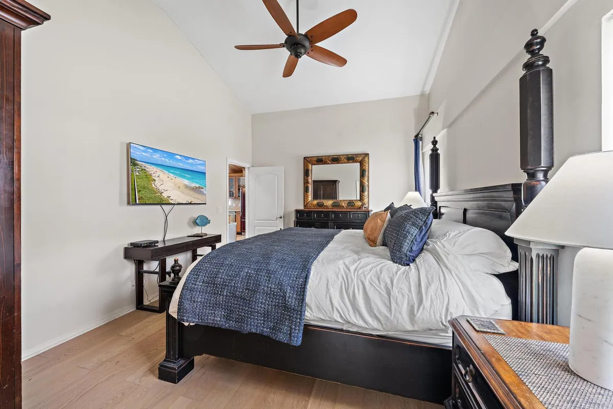 Residence photo 13