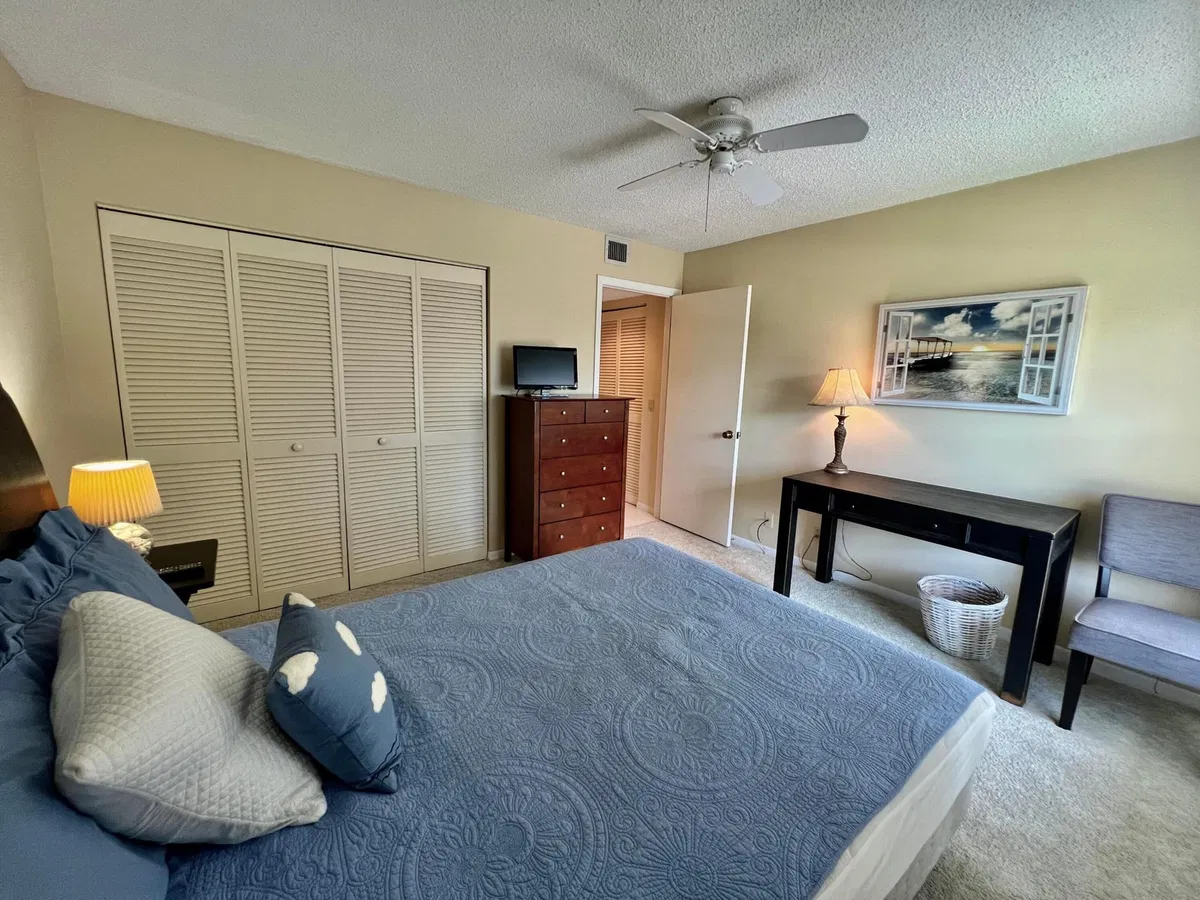 Eastpointe Country Club Unit 201 photo 22