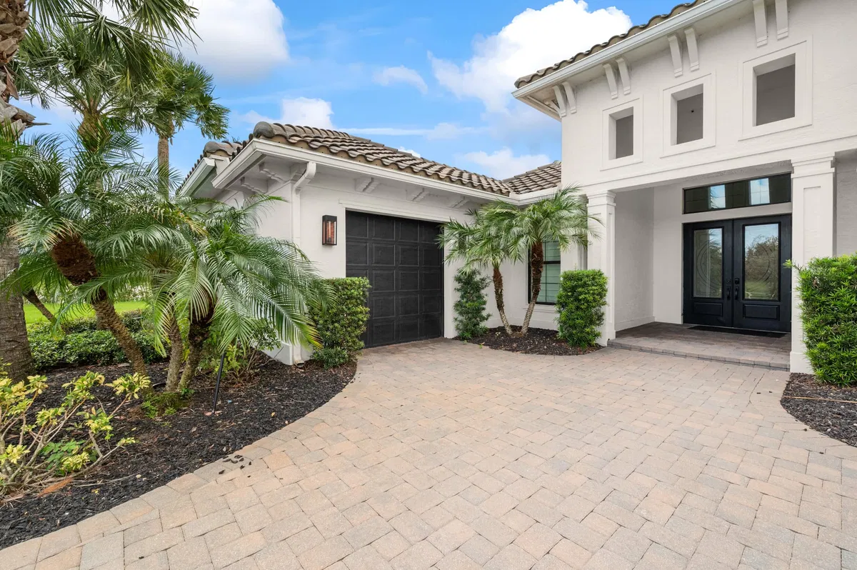 Residence photo 4