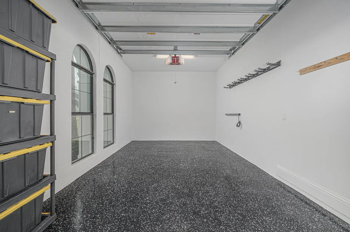 Residence photo 34