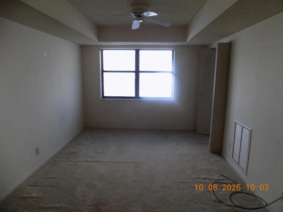 Unit 106 photo 10