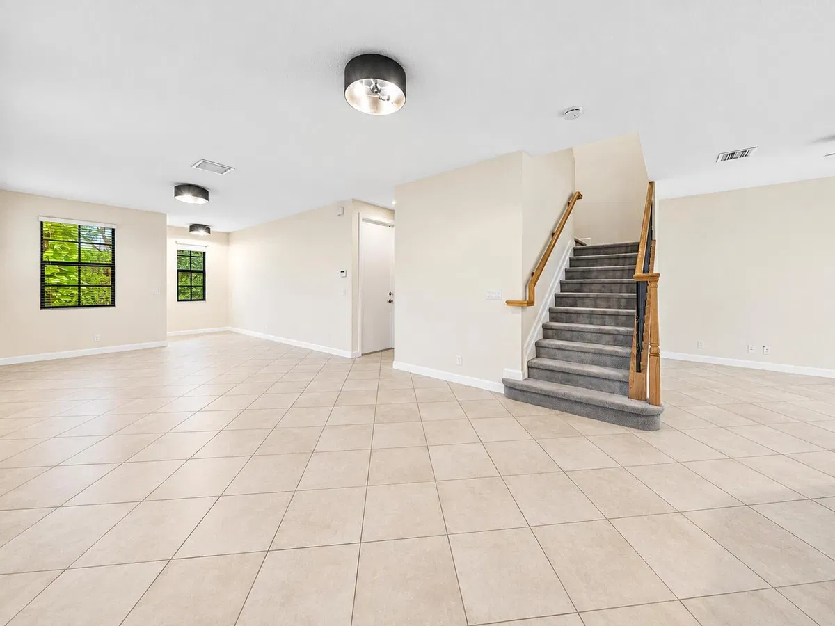 Residence photo 10