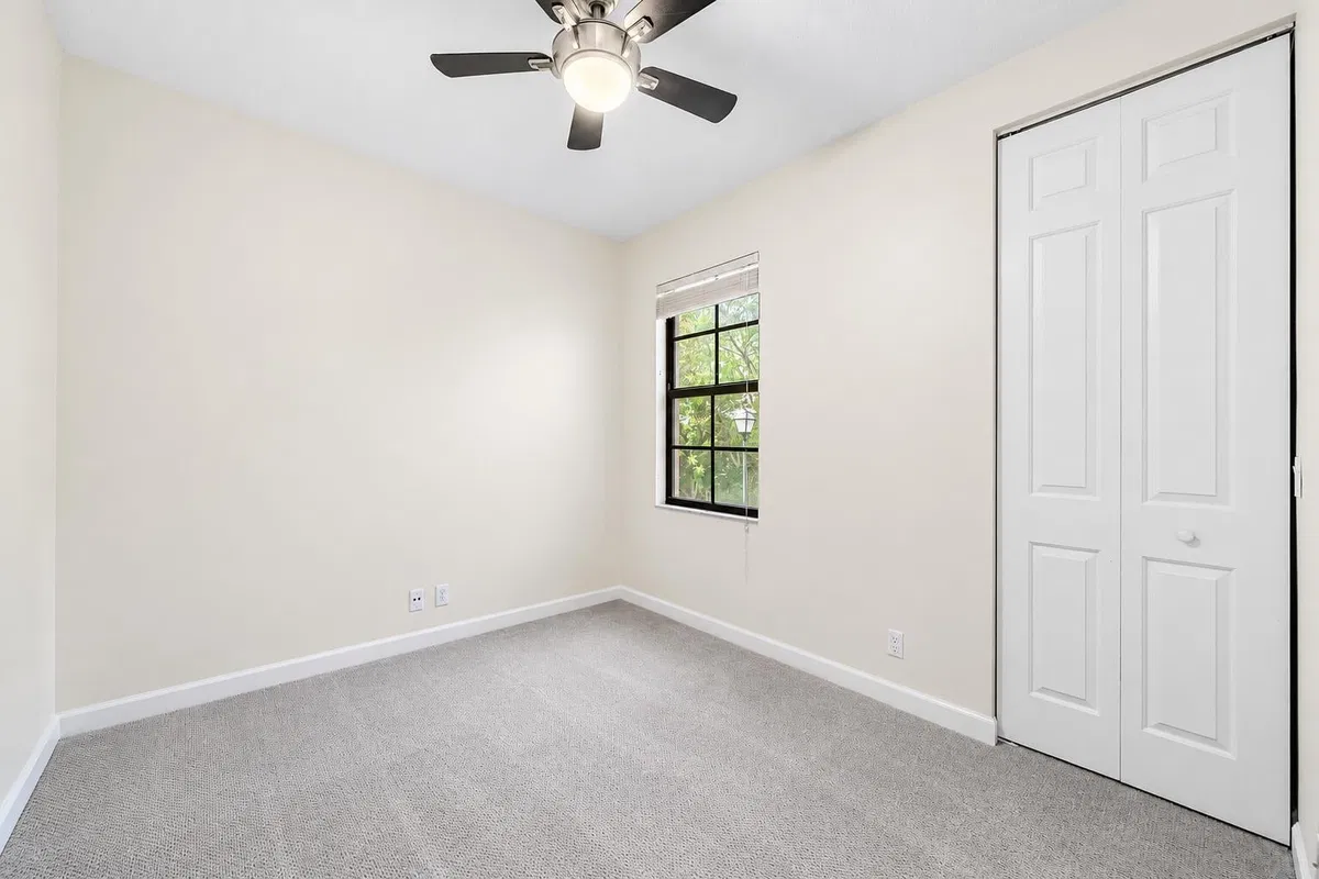 Residence photo 28