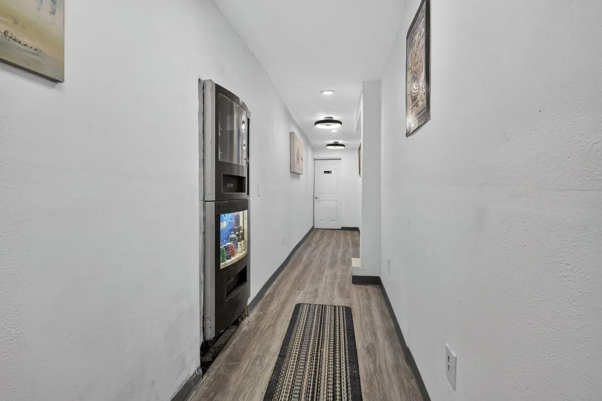 Residence photo 25