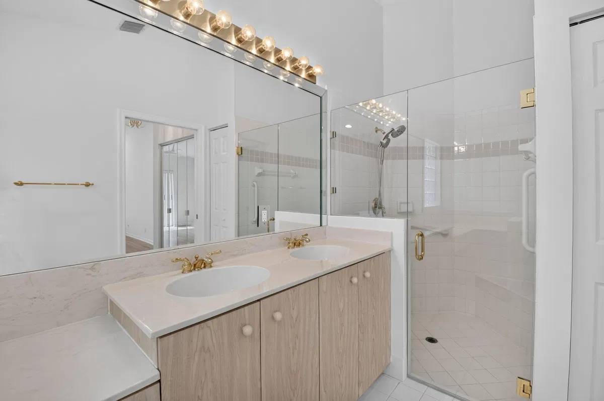  Residence photo 28