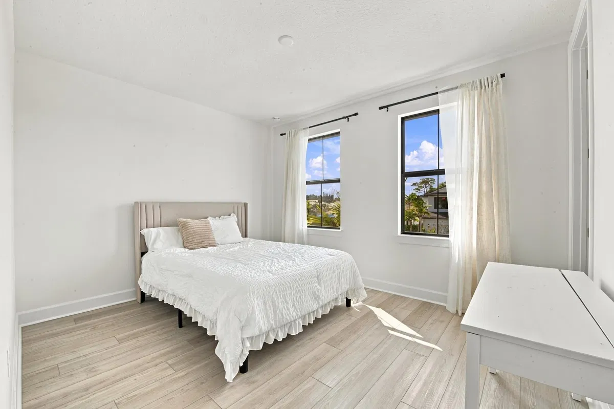 Residence photo 67