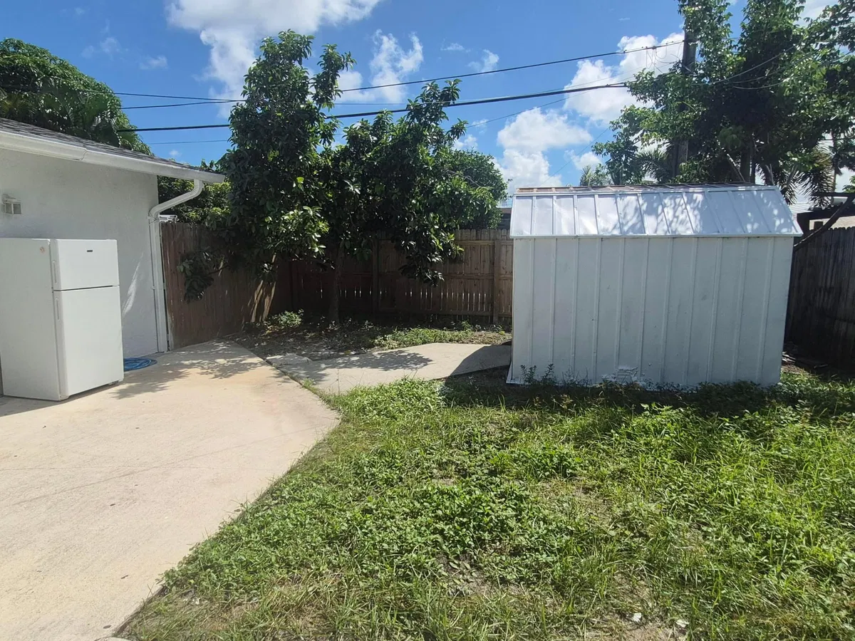 West Palm Beach Residence photo 19