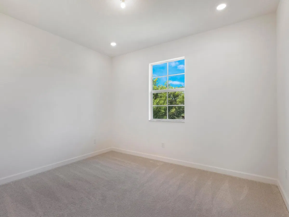 Residence photo 52