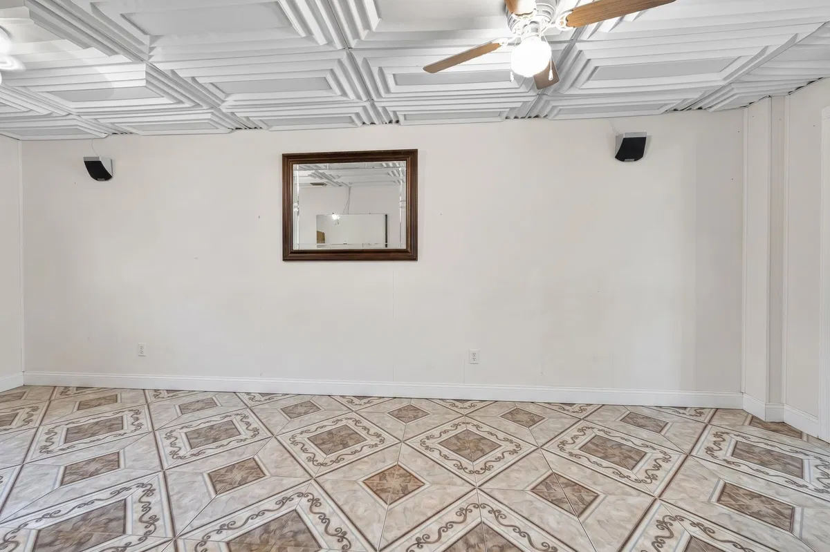 Old Northwood Residence photo 43