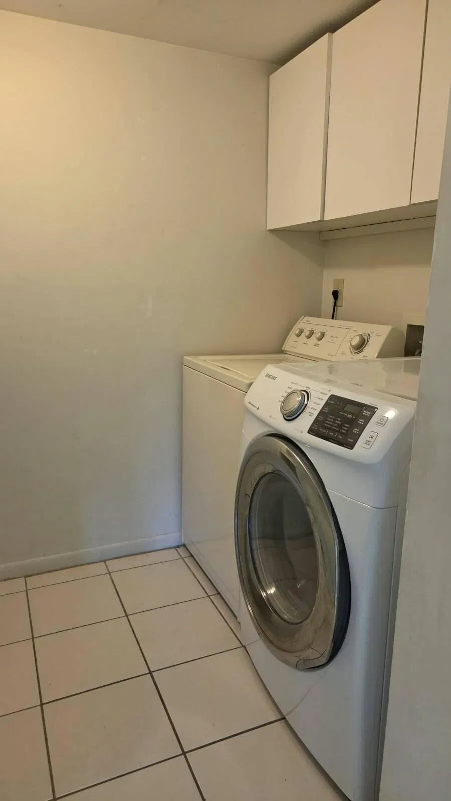 Unit F2 photo 10