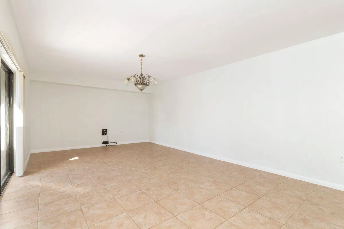 Residence photo 7