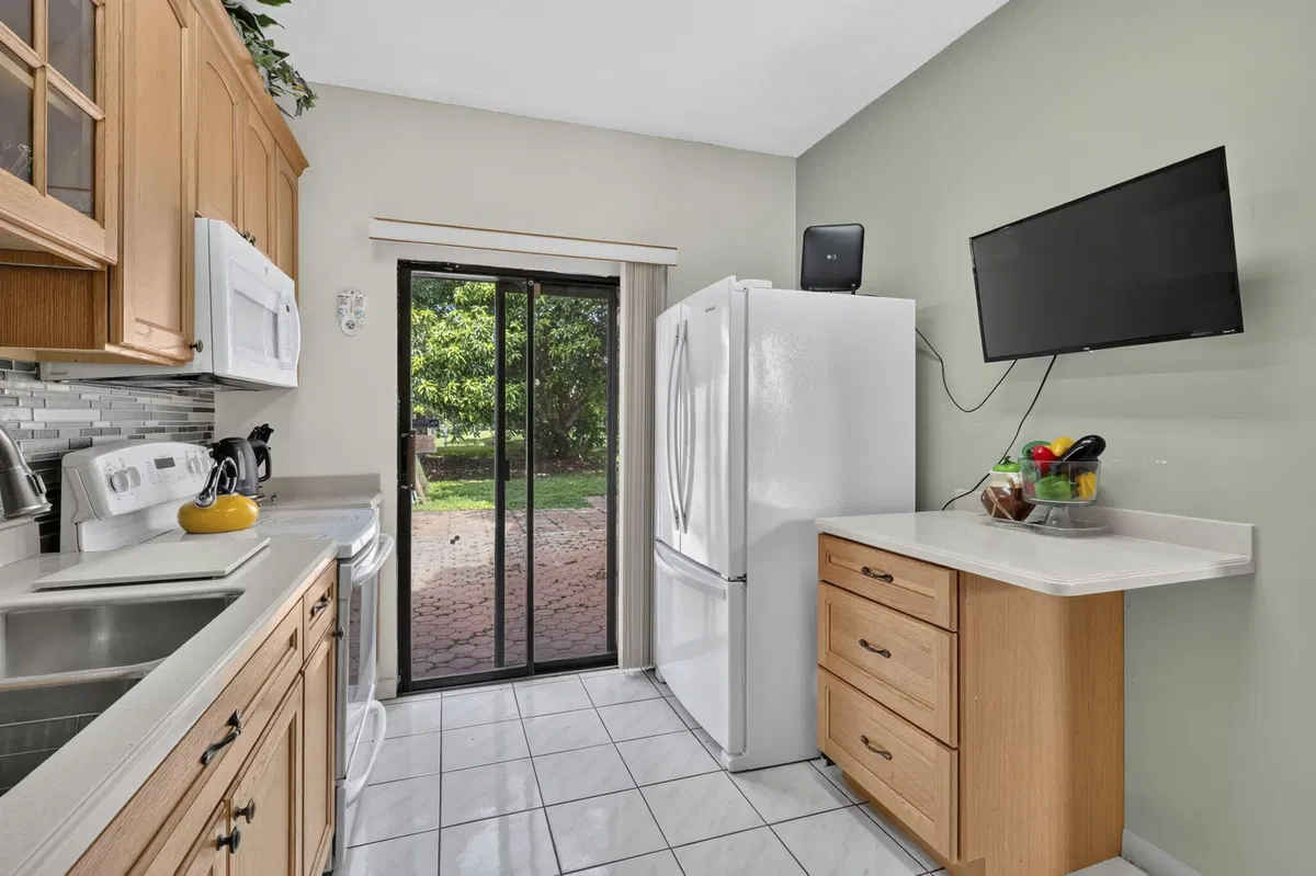 Residence photo 10