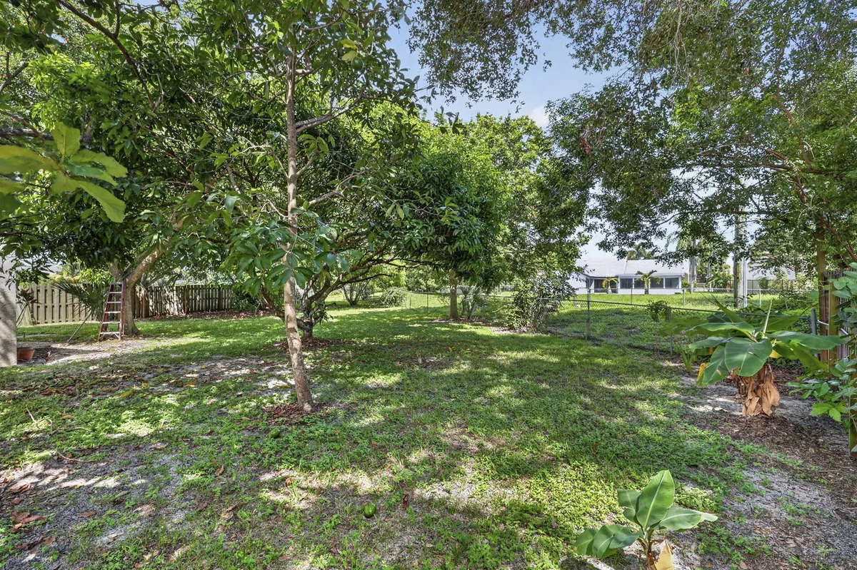 Residence photo 34
