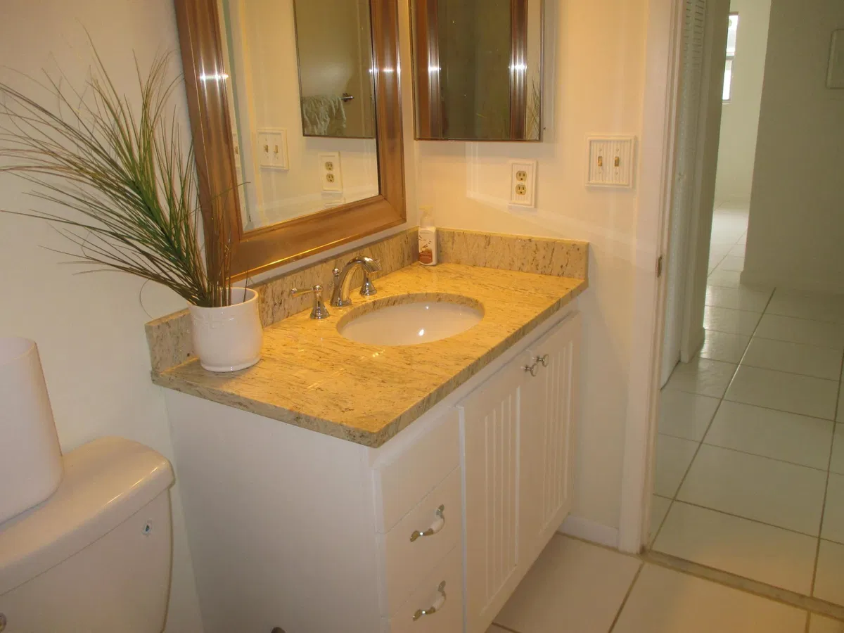 Residence photo 19