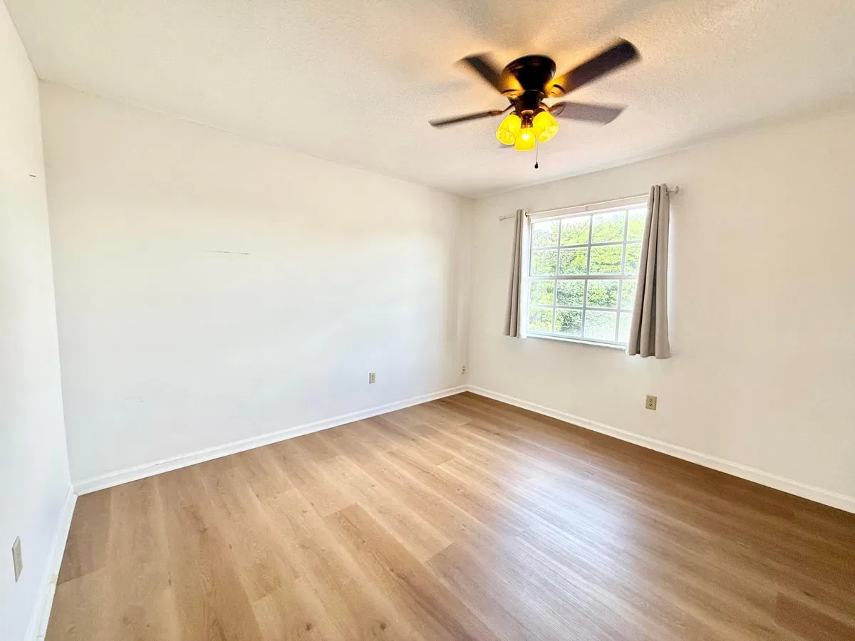  Residence photo 16