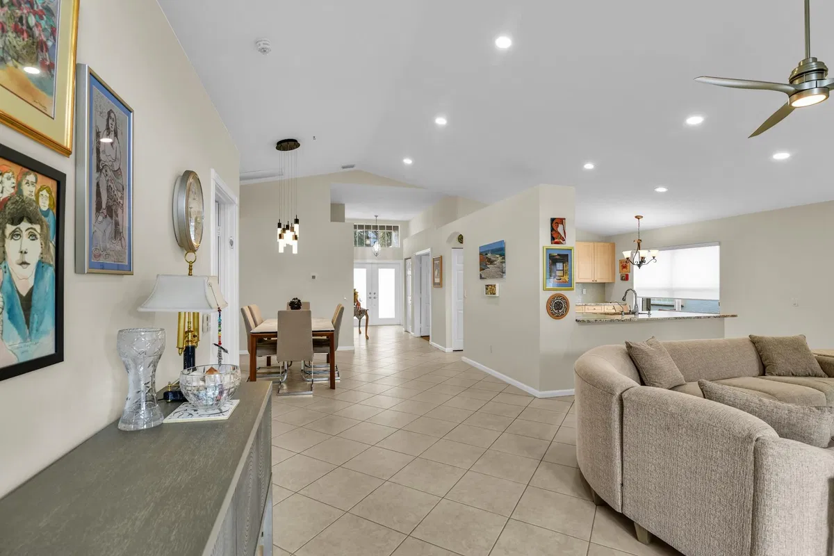Residence photo 7