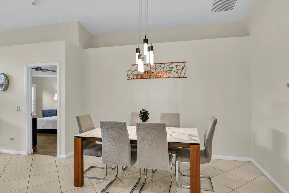 Residence photo 10