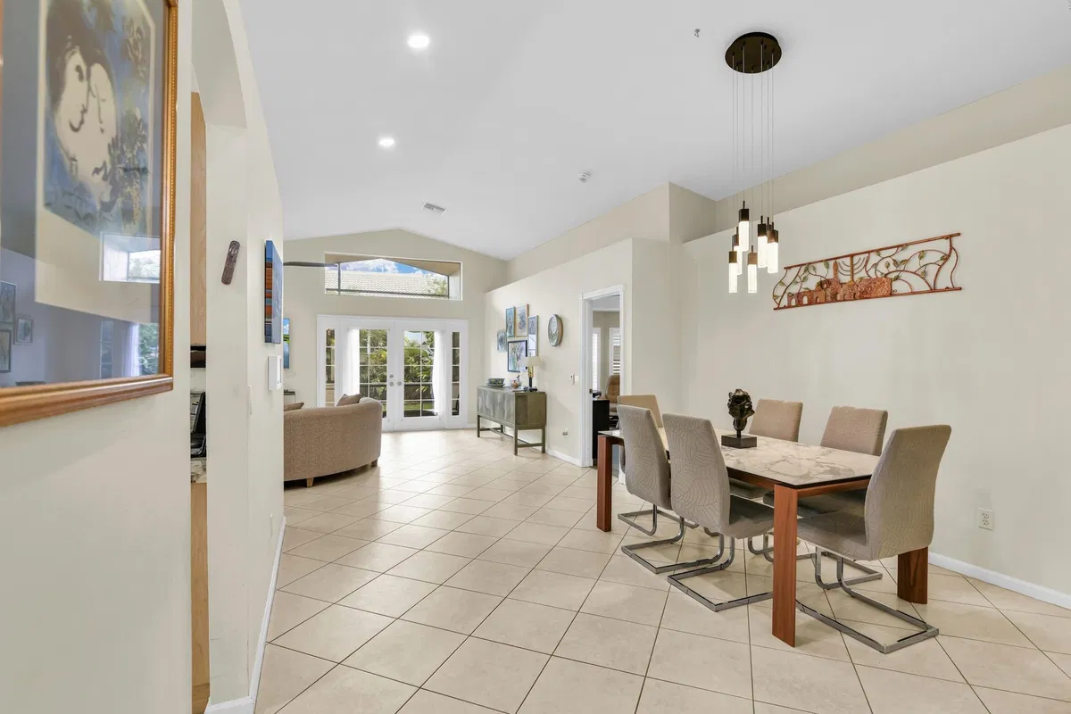 Residence photo 13