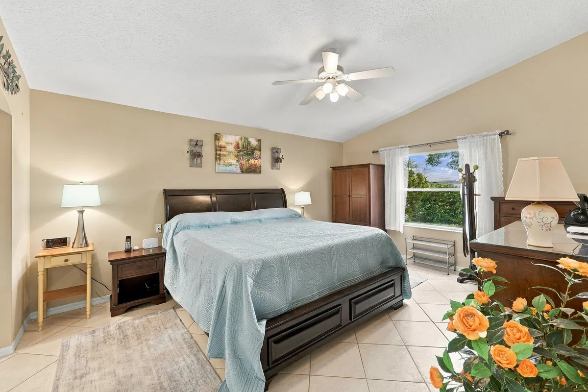 Residence photo 13