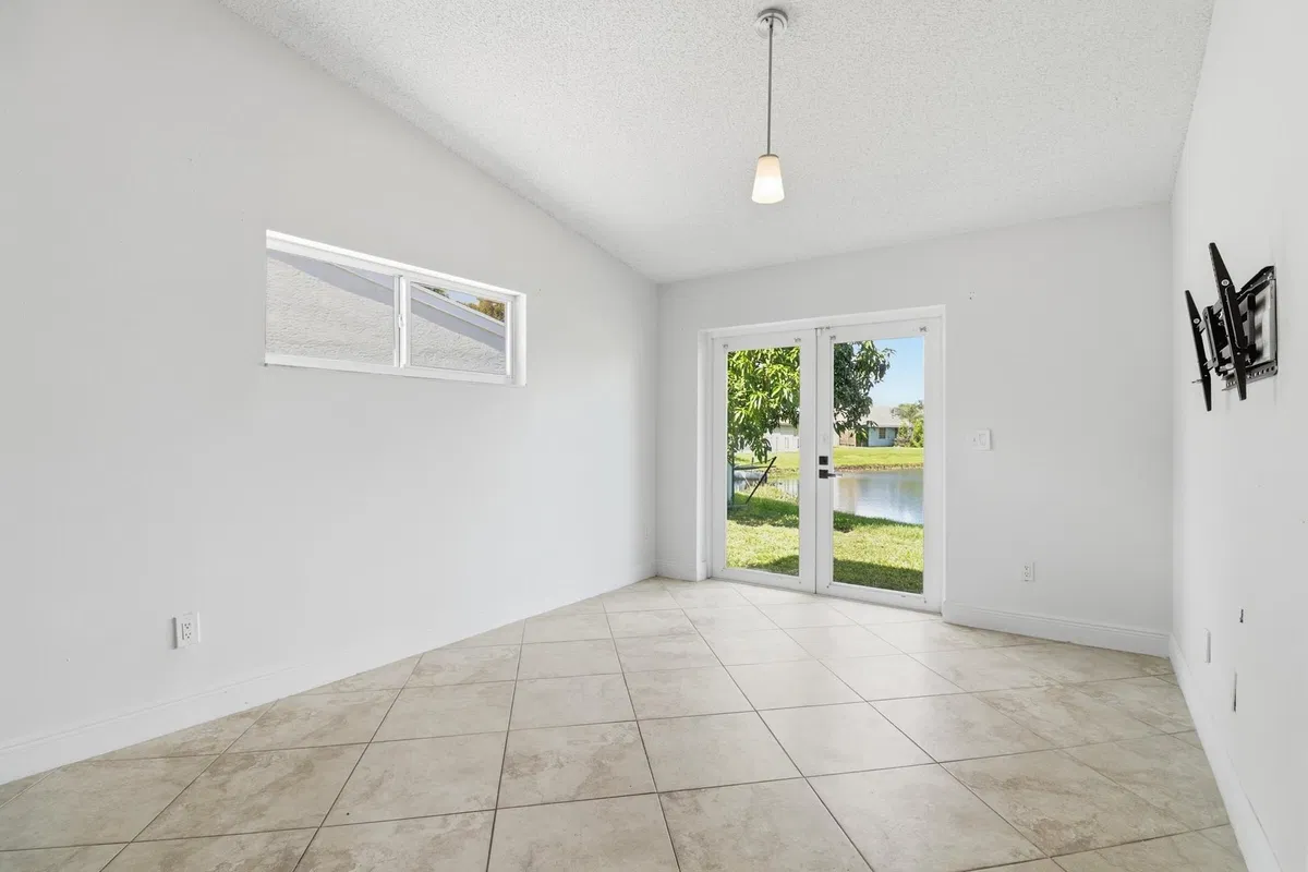 Residence photo 13