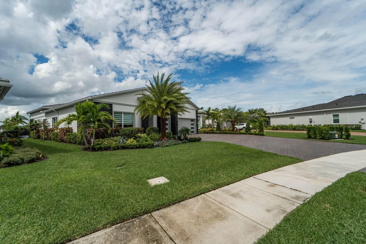 Avenir Residence