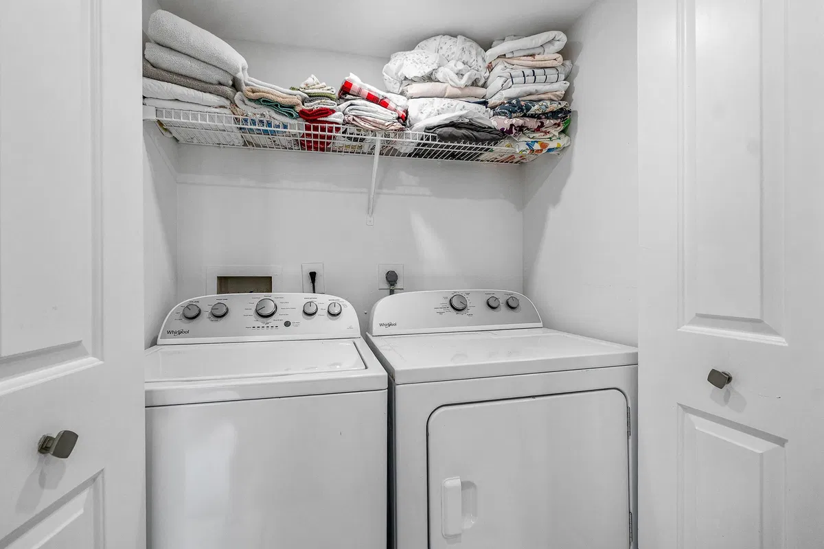  Unit E photo 25