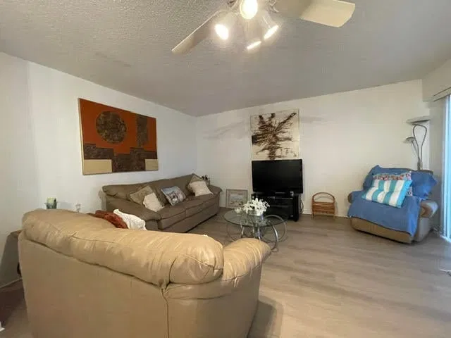  Residence photo 10