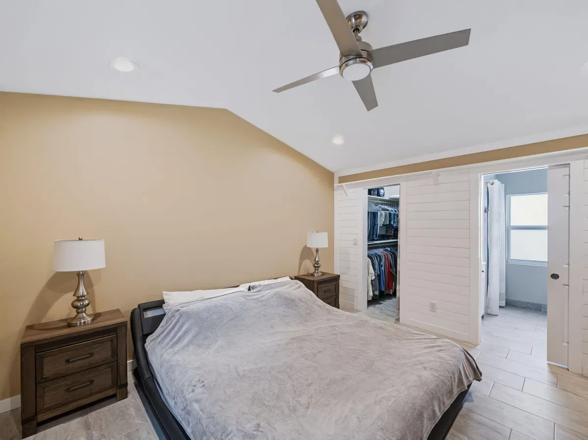  Residence photo 10