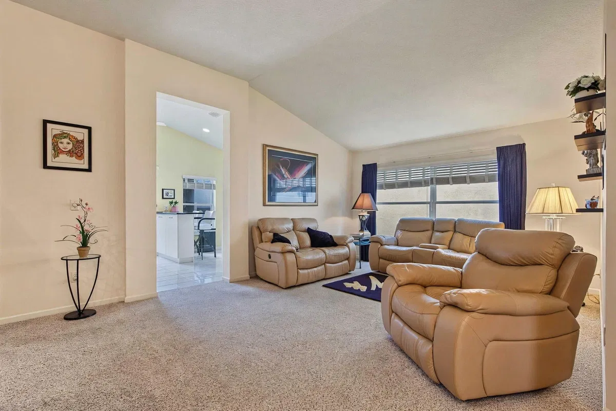  Residence photo 10