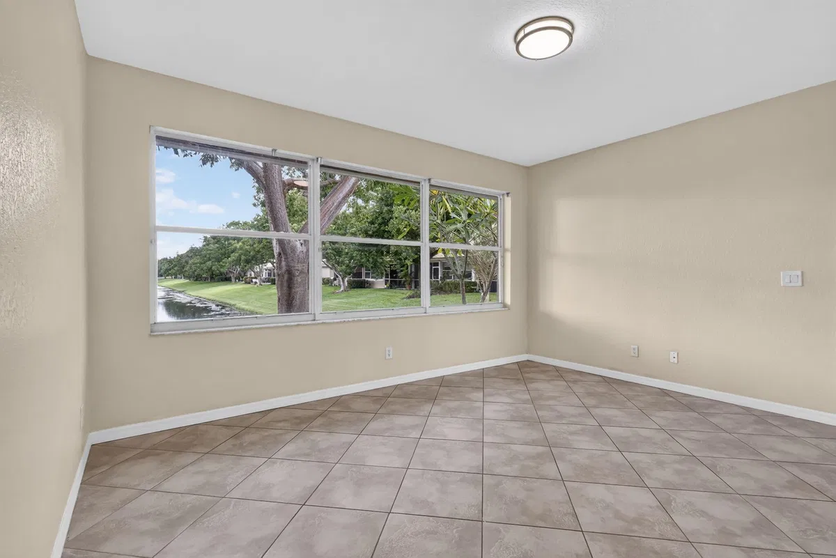  Residence photo 19