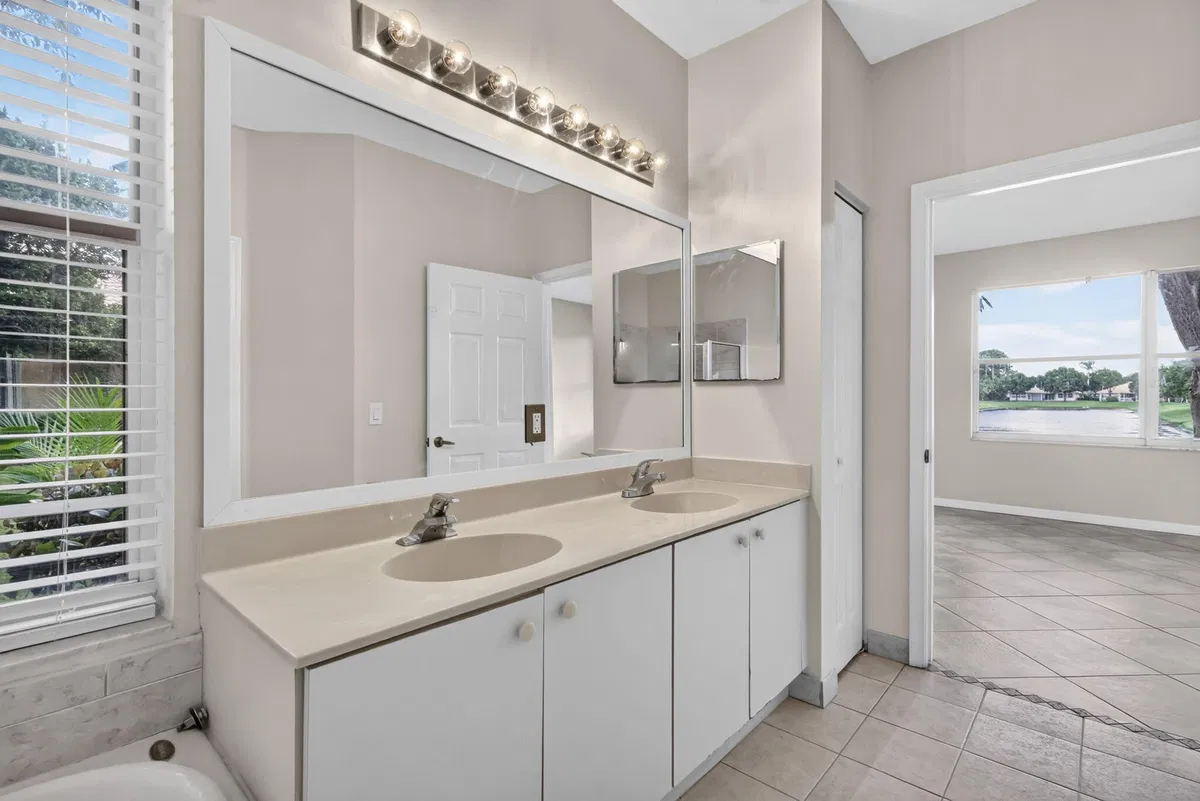  Residence photo 22
