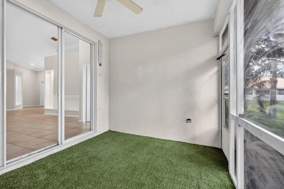  Residence photo 37