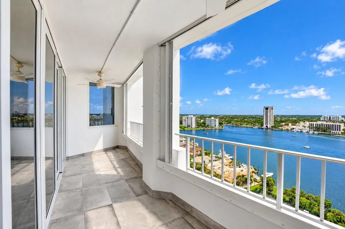 550 S Ocean Boca Residence photo 16