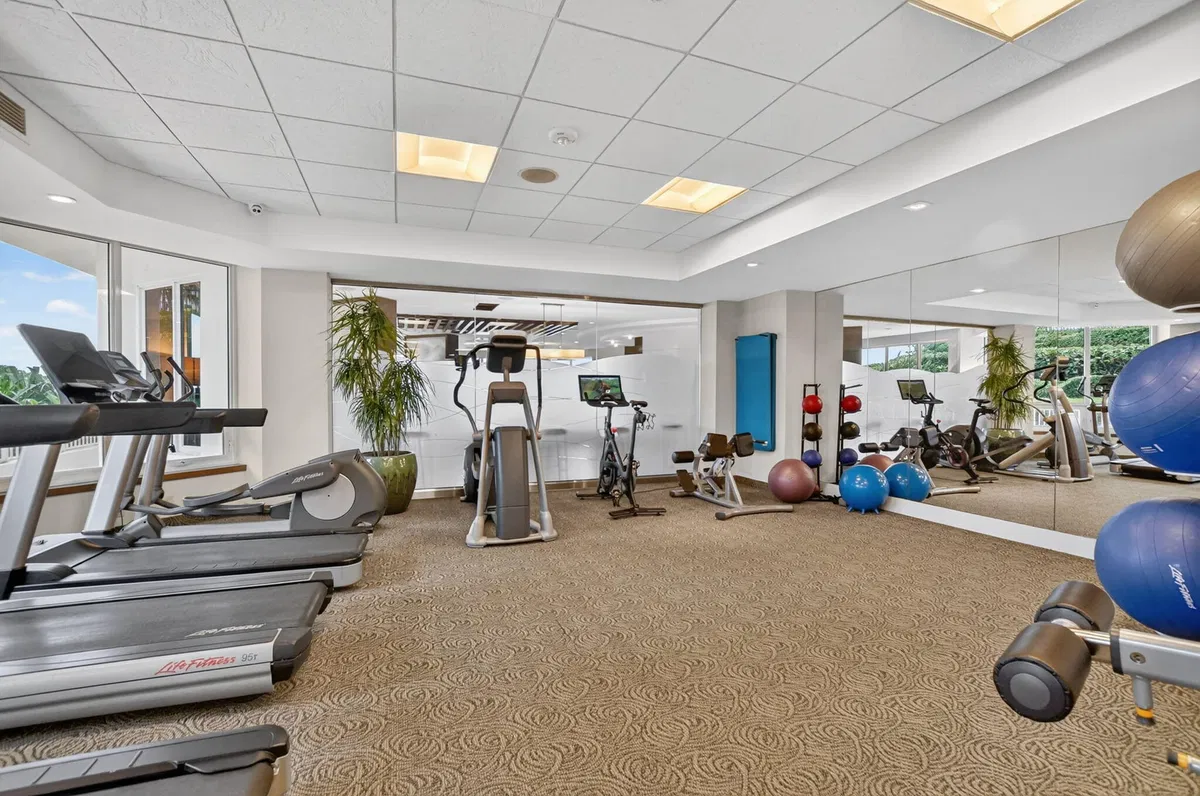 550 S Ocean Boca Residence photo 40
