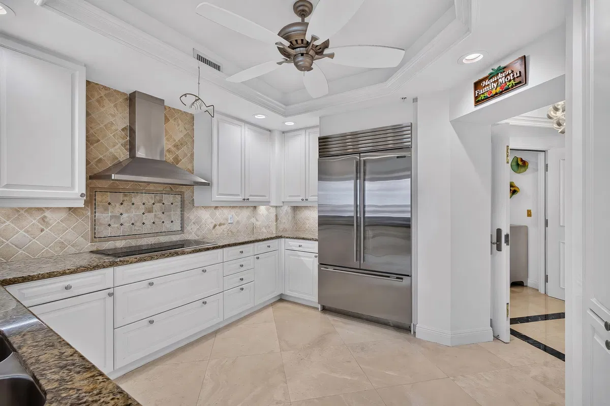 Jupiter Yacht Club Unit 505 photo 7