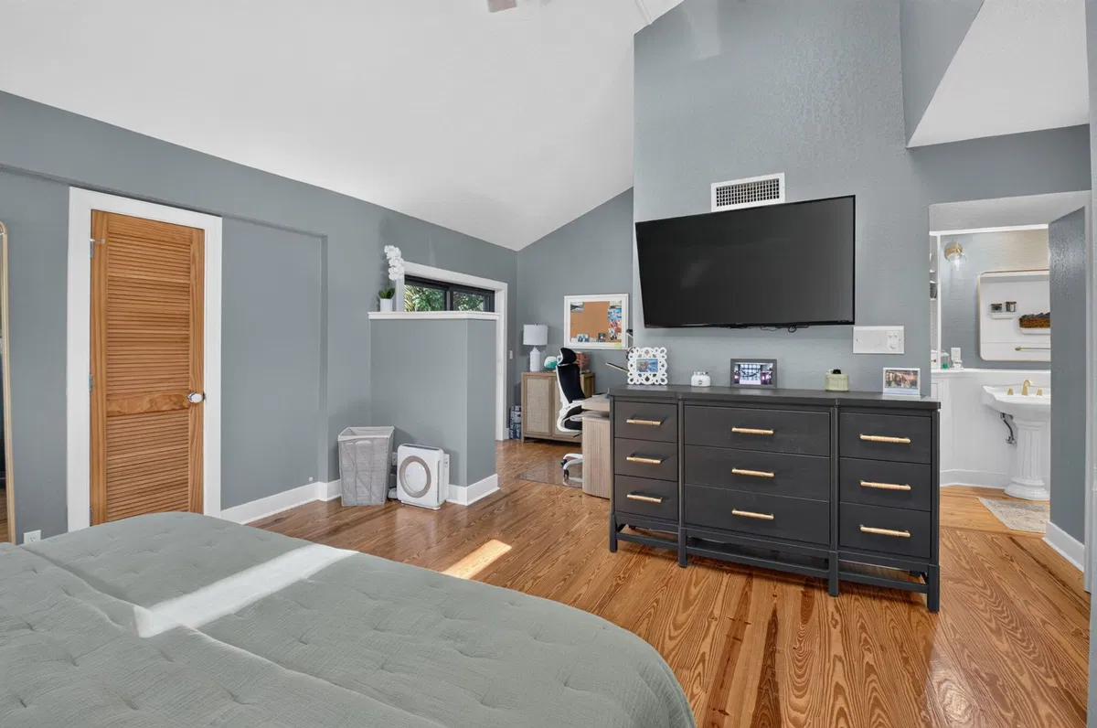 Unit 22870 photo 28