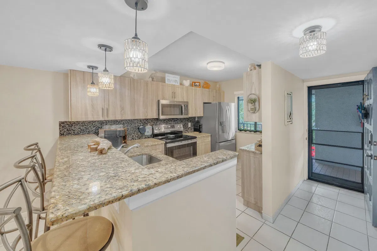 Residence photo 10