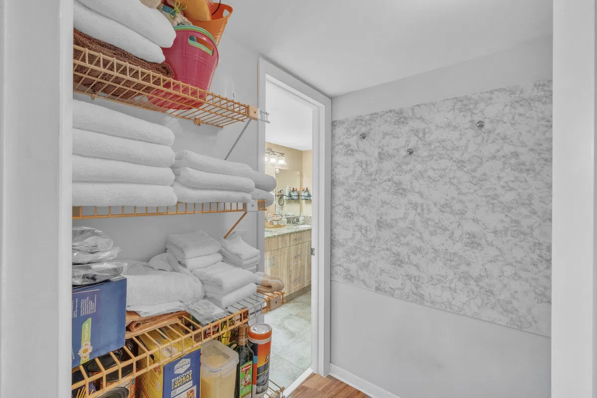 Residence photo 19