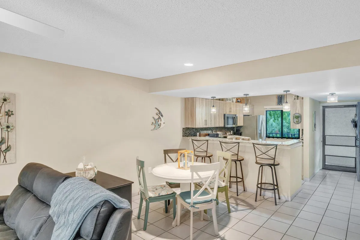 Residence photo 52