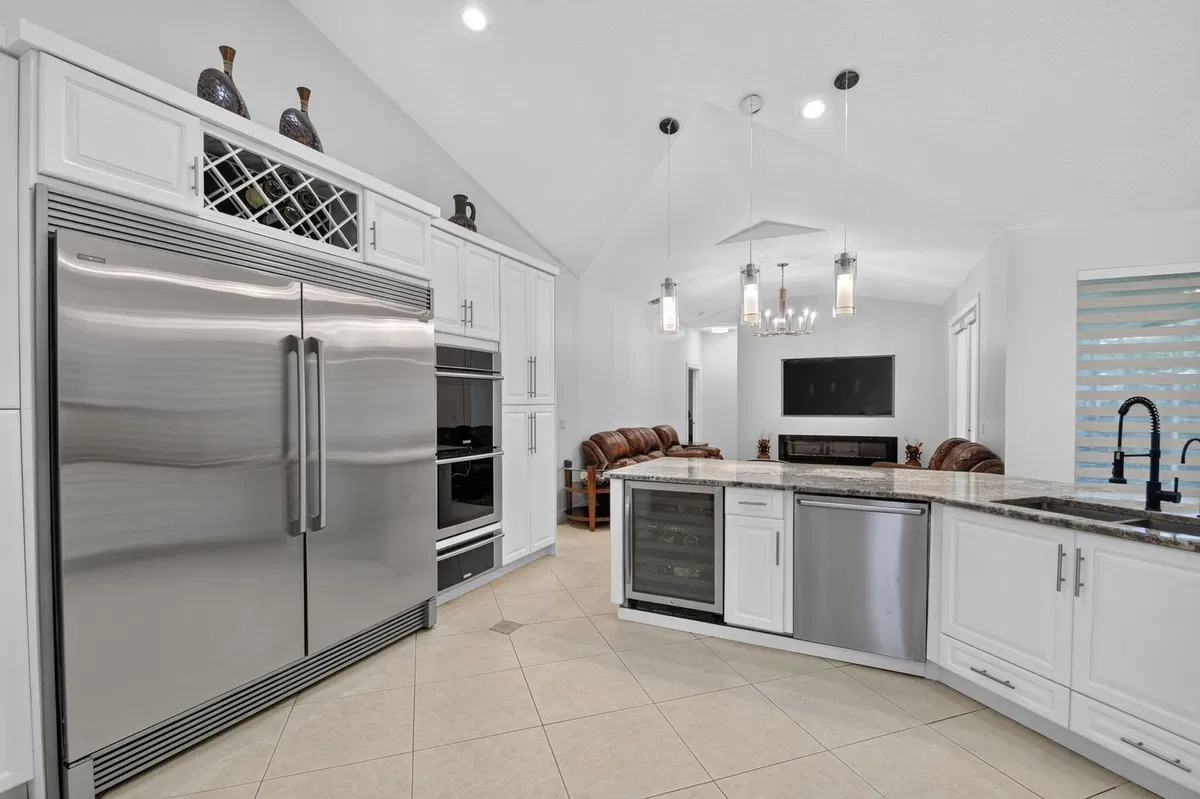 Residence photo 4