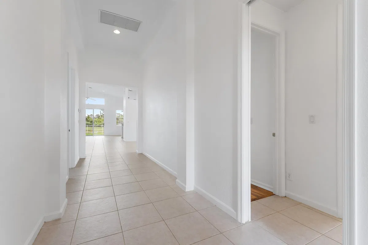 Residence photo 10